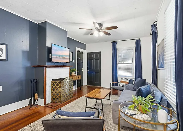 Quiet Private Near Ul & Downtown Lafayette